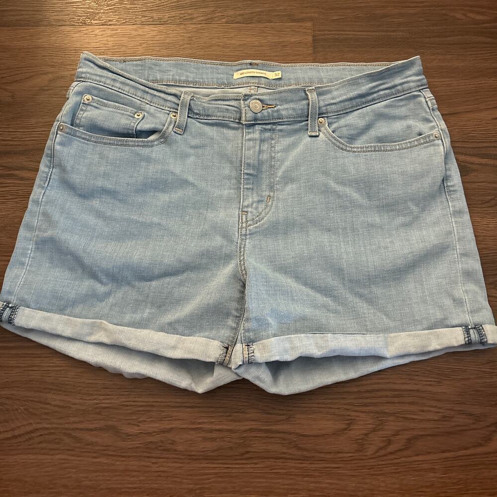 Levi’s Mid Length Jean Shorts